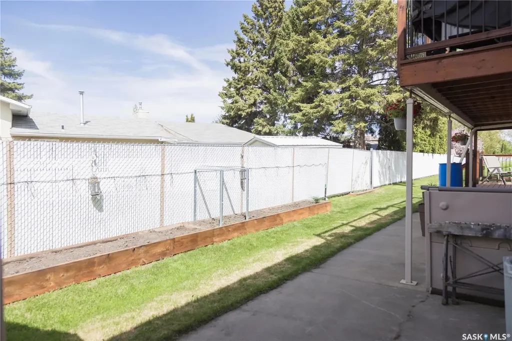 582 Mahon Drive Prince Albert SK S6V 7Z9