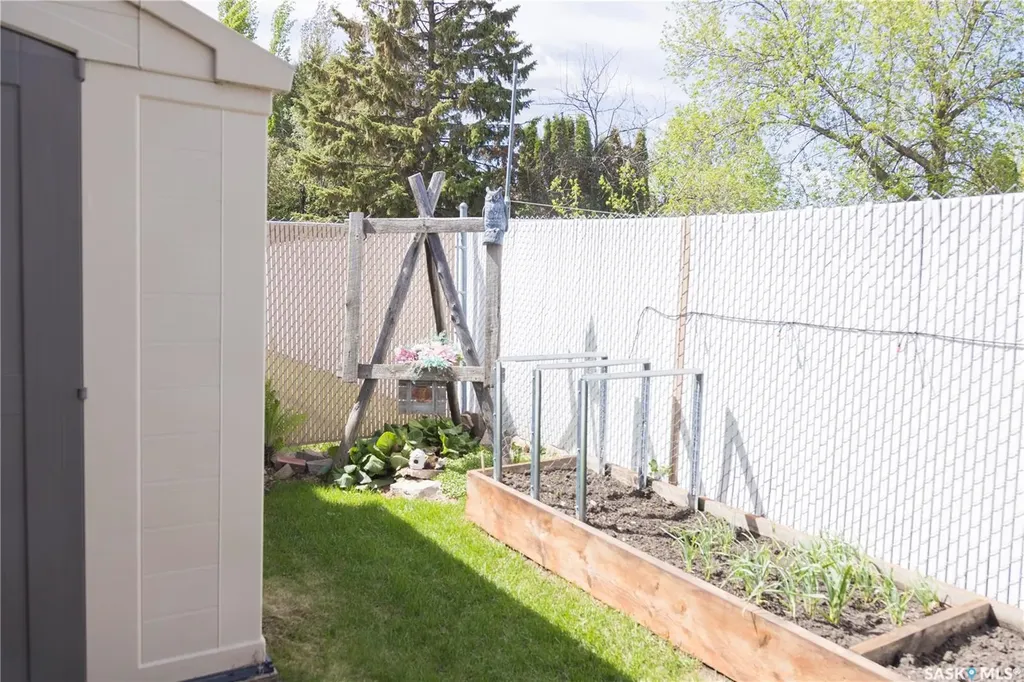 582 Mahon Drive Prince Albert SK S6V 7Z9