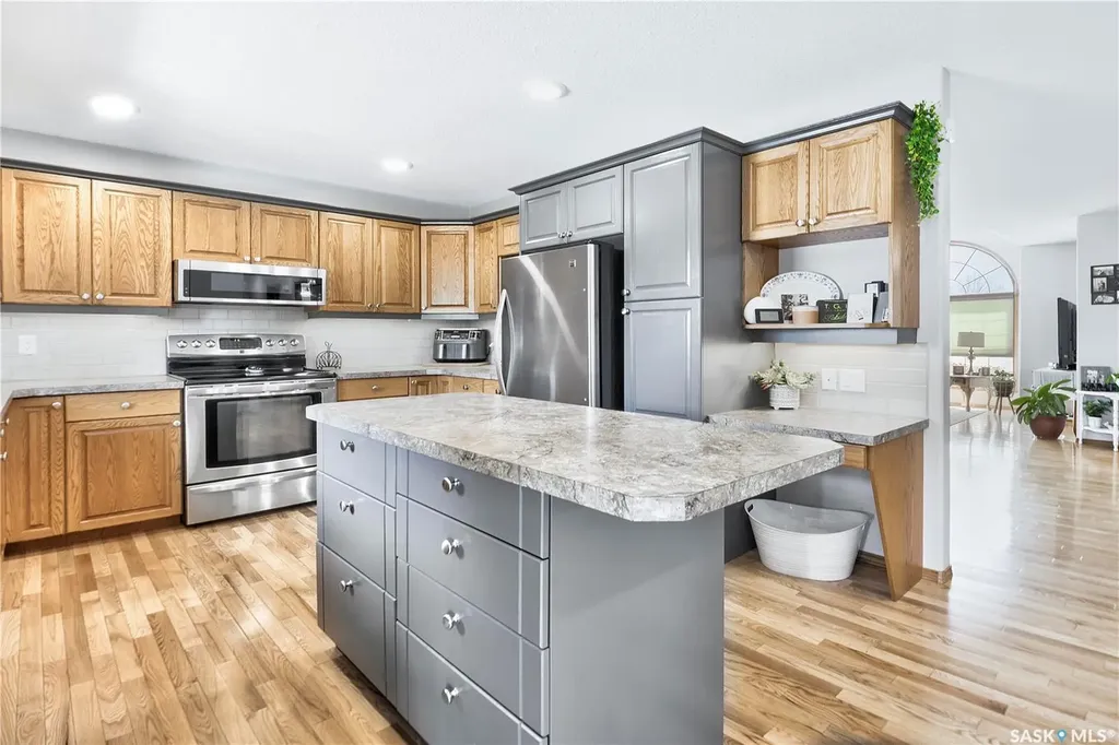 582 Mahon Drive Prince Albert SK S6V 7Z9