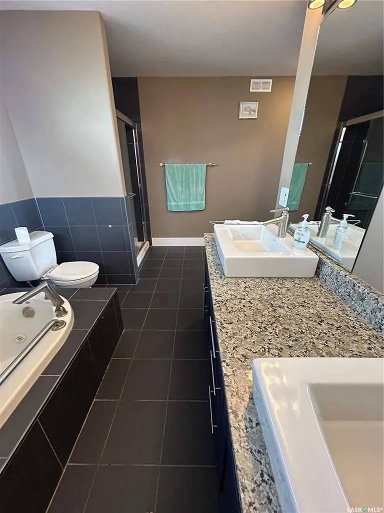 242 Pohorecky Street Saskatoon SK S7W 0J3
