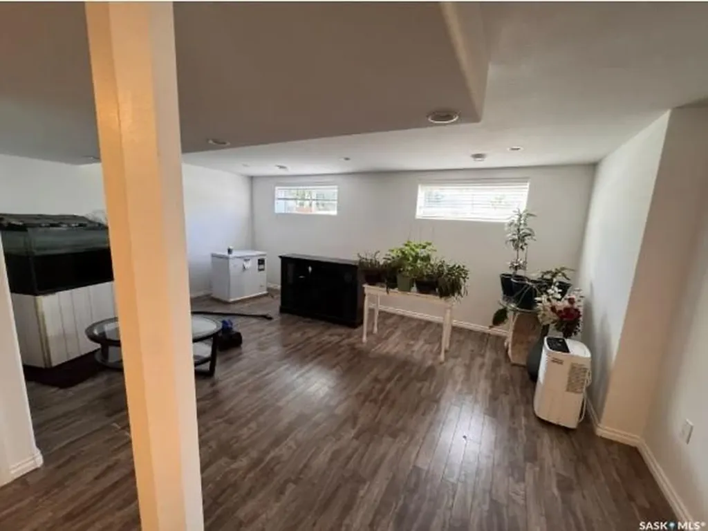 242 Pohorecky Street Saskatoon SK S7W 0J3