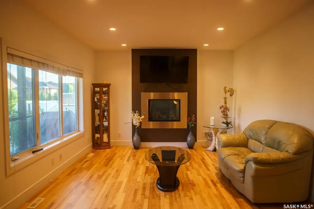 242 Pohorecky Street Saskatoon SK S7W 0J3