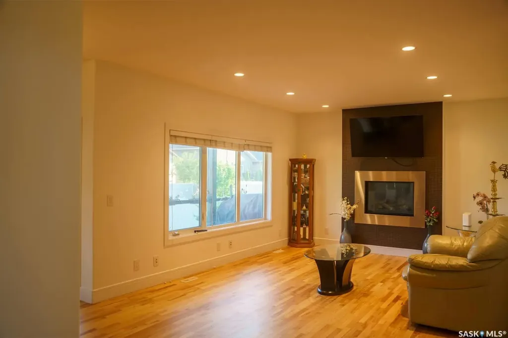 242 Pohorecky Street Saskatoon SK S7W 0J3