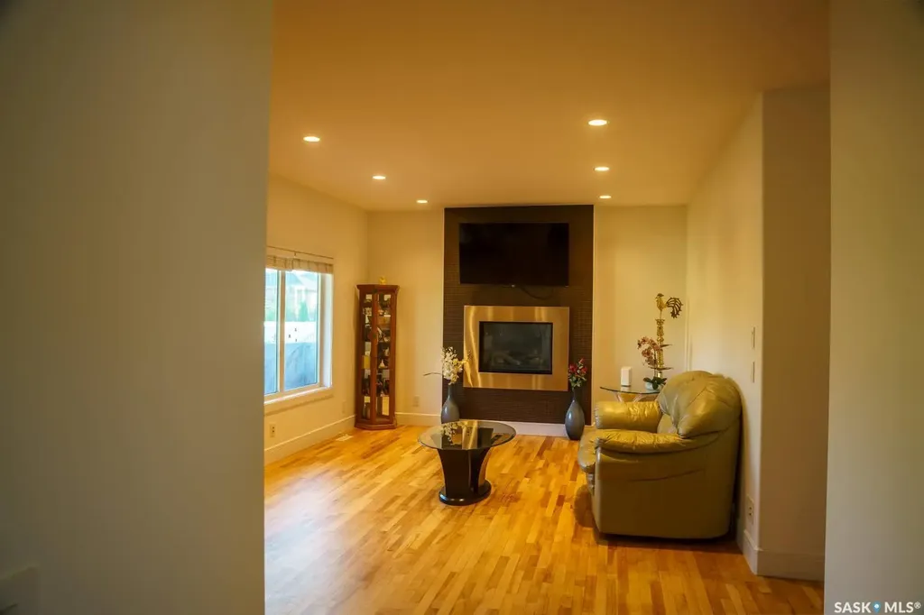 242 Pohorecky Street Saskatoon SK S7W 0J3