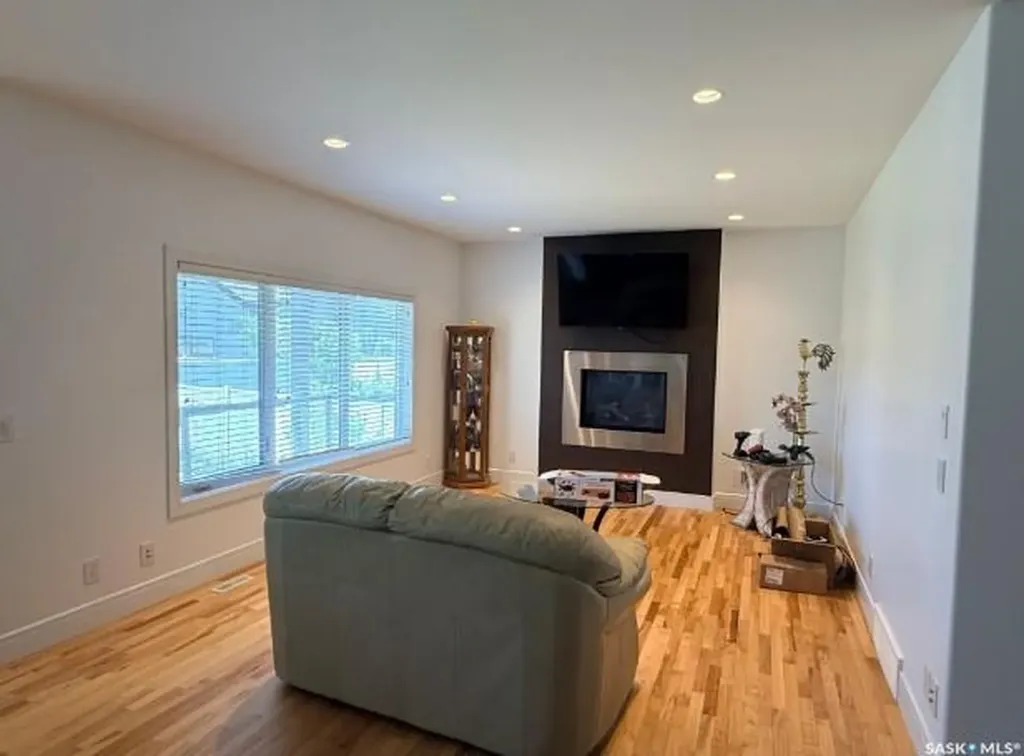 242 Pohorecky Street Saskatoon SK S7W 0J3