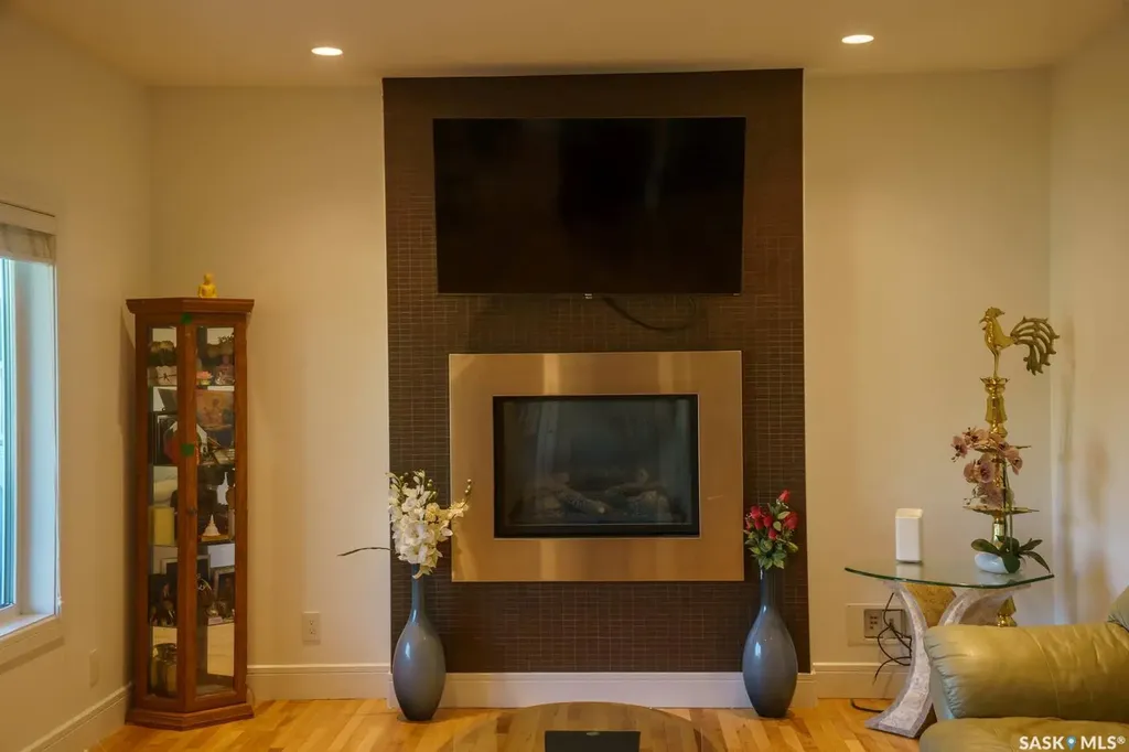 242 Pohorecky Street Saskatoon SK S7W 0J3