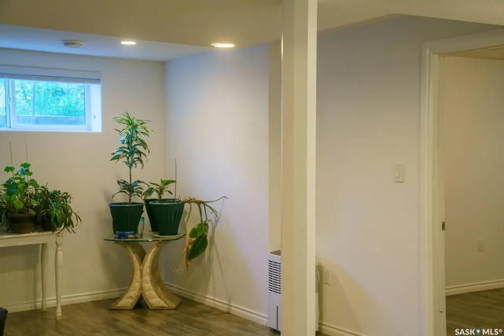 242 Pohorecky Street Saskatoon SK S7W 0J3