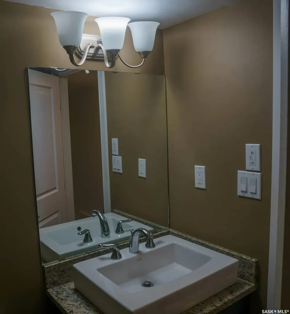 242 Pohorecky Street Saskatoon SK S7W 0J3