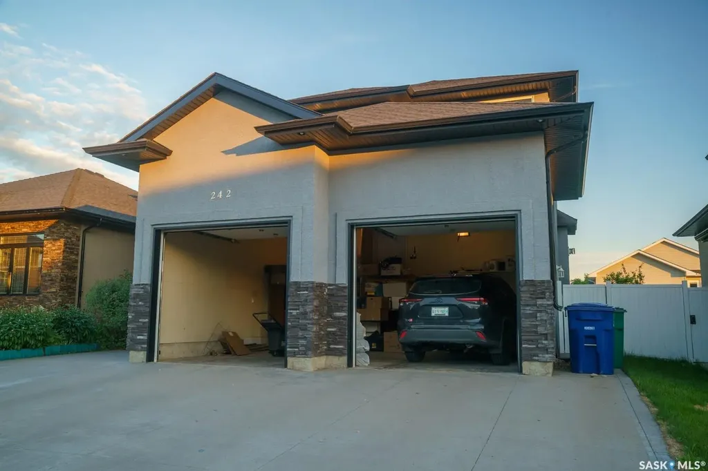 242 Pohorecky Street Saskatoon SK S7W 0J3
