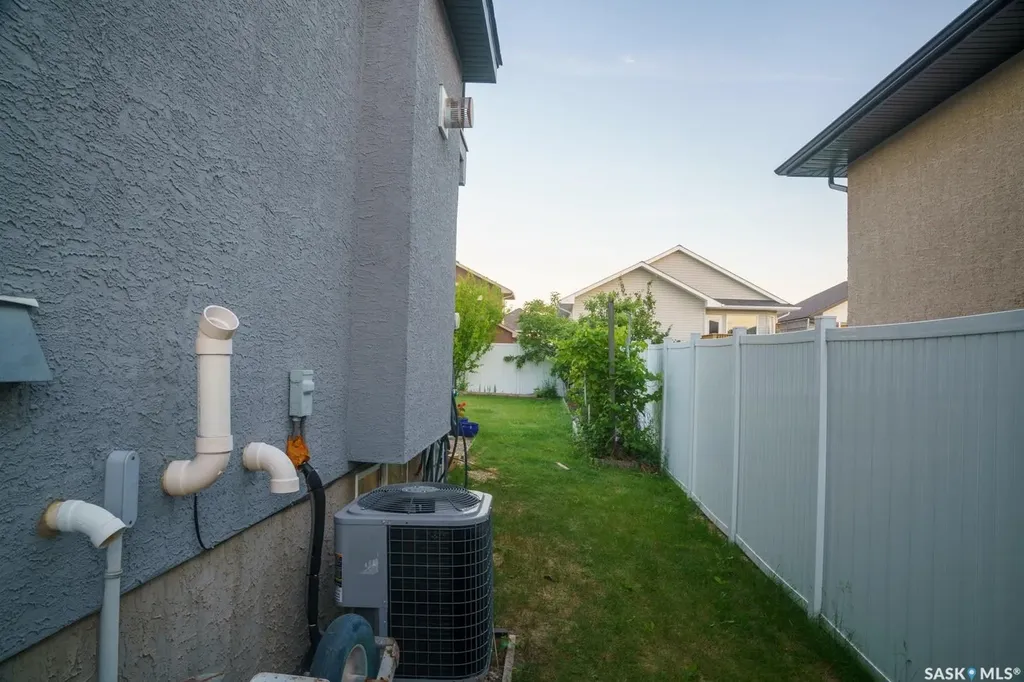 242 Pohorecky Street Saskatoon SK S7W 0J3