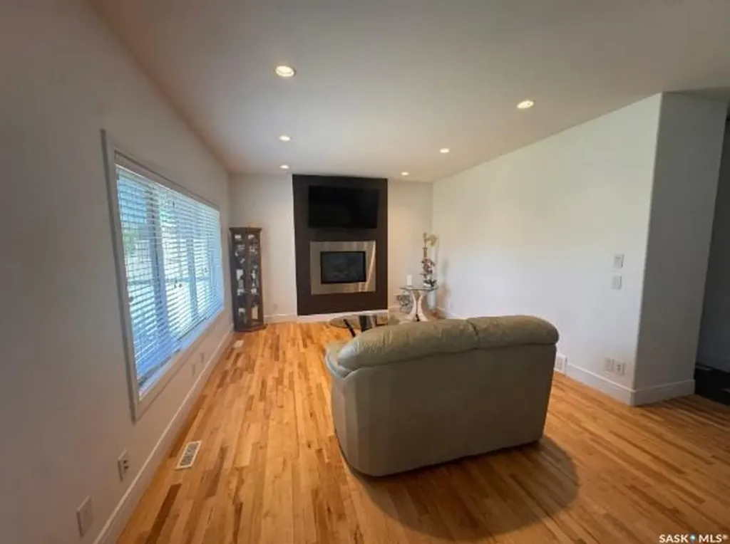 242 Pohorecky Street Saskatoon SK S7W 0J3
