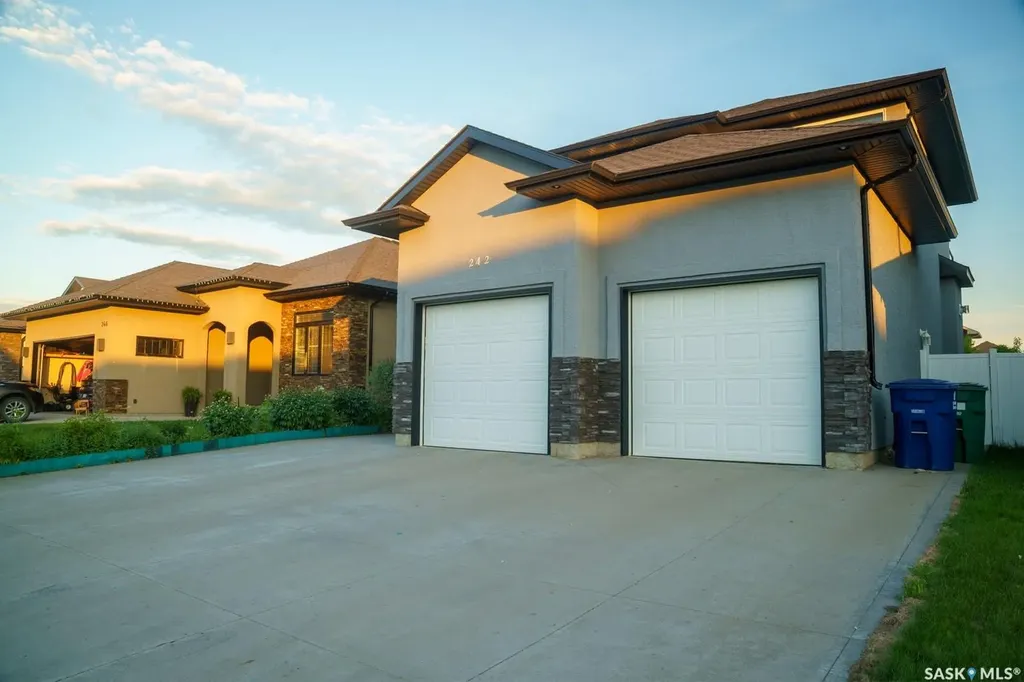 242 Pohorecky Street Saskatoon SK S7W 0J3