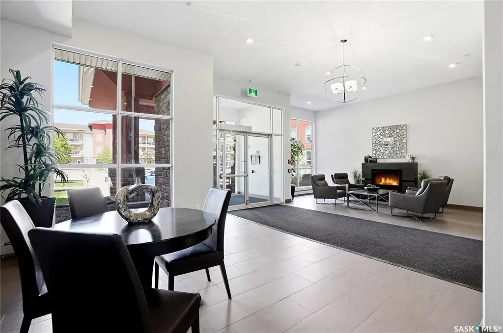1025 Moss Avenue Saskatoon SK S7H 5A6