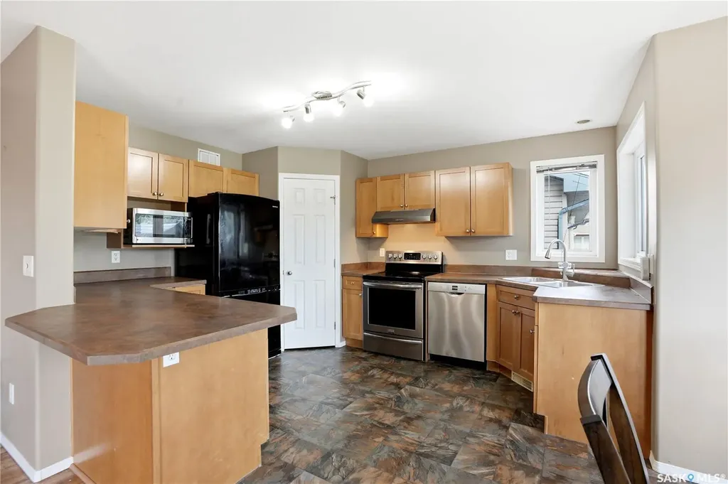 435 Buckwold Cove Saskatoon SK S7N 4V9