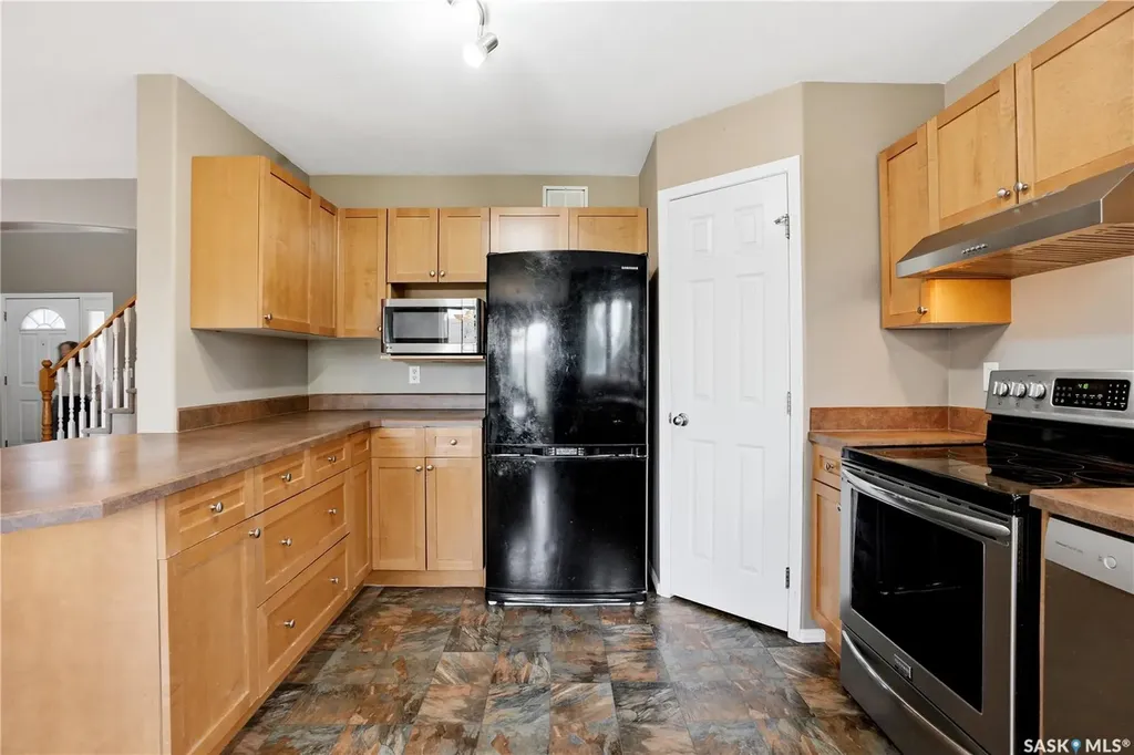 435 Buckwold Cove Saskatoon SK S7N 4V9
