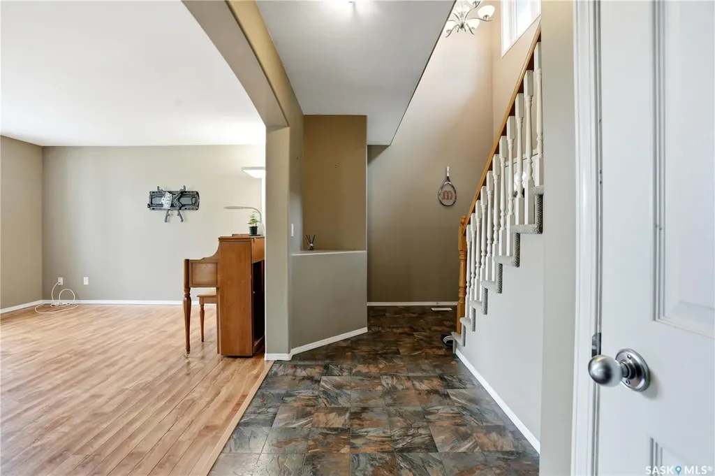 435 Buckwold Cove Saskatoon SK S7N 4V9