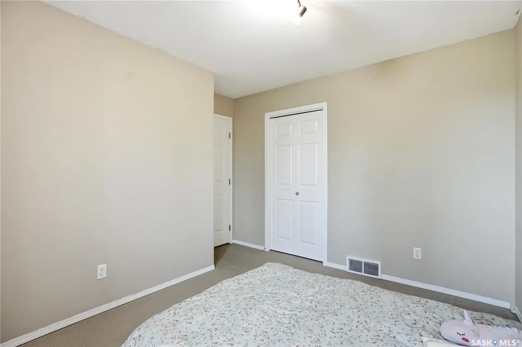 435 Buckwold Cove Saskatoon SK S7N 4V9