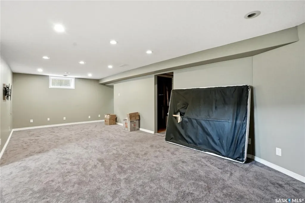 435 Buckwold Cove Saskatoon SK S7N 4V9