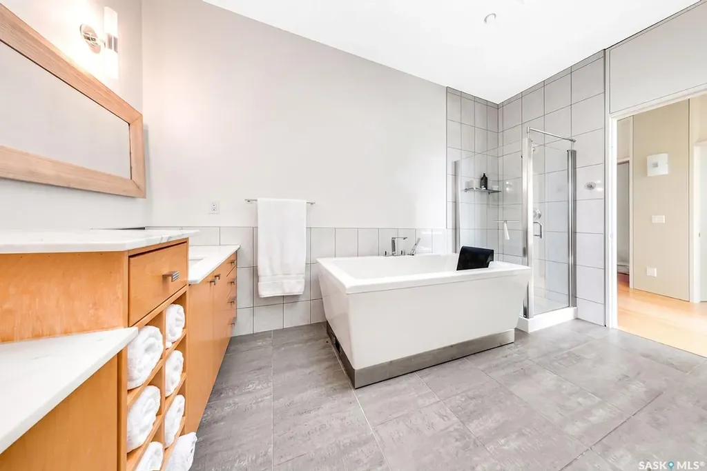 616 Saskatchewan Crescent E Saskatoon SK S7N 0K9