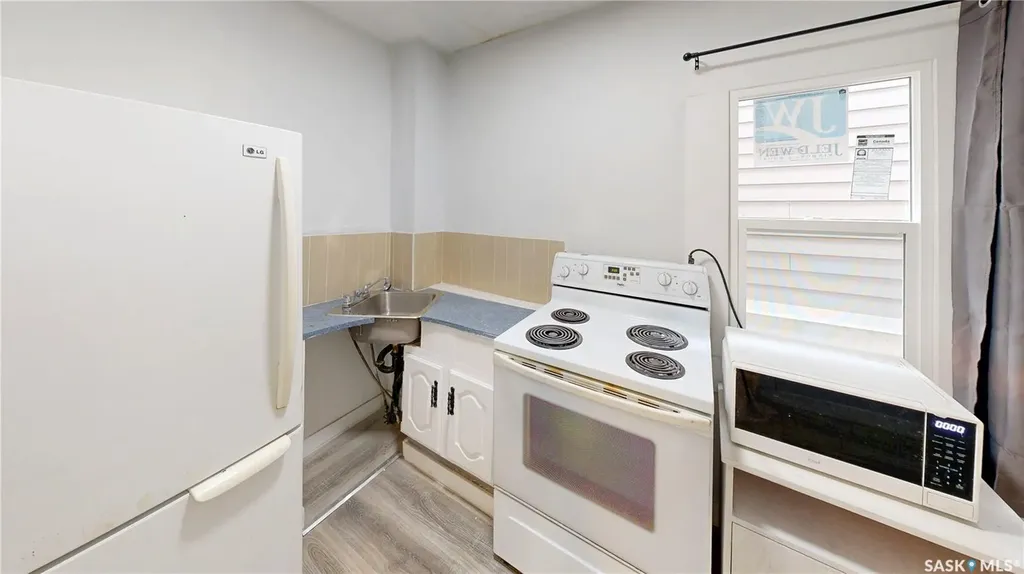 1343 Rae Street Regina SK S4T 2C4