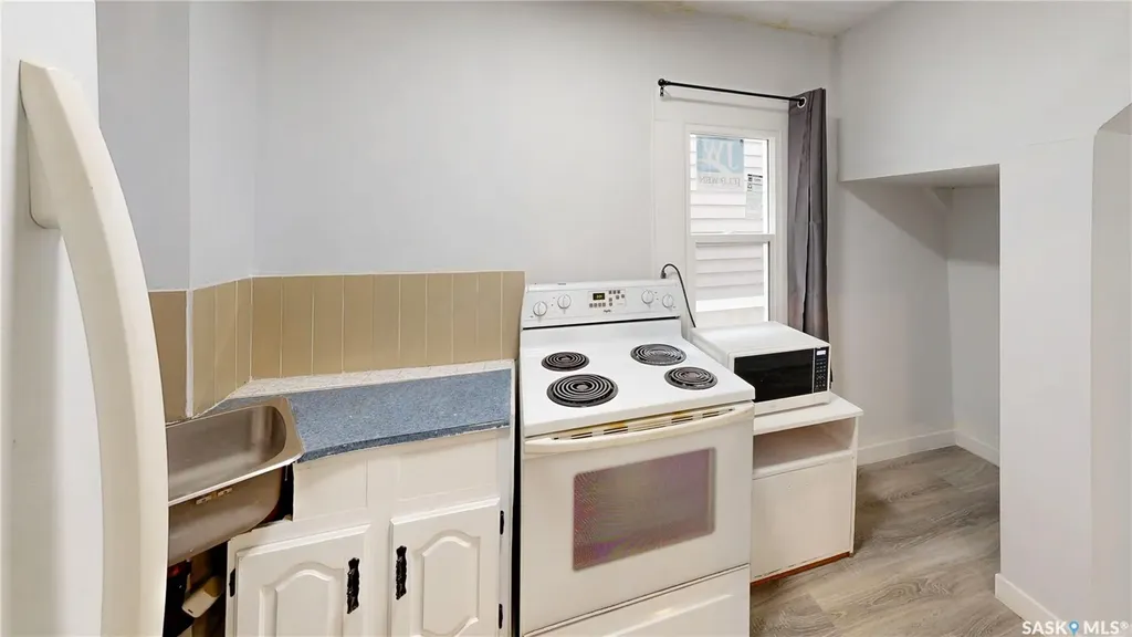 1343 Rae Street Regina SK S4T 2C4