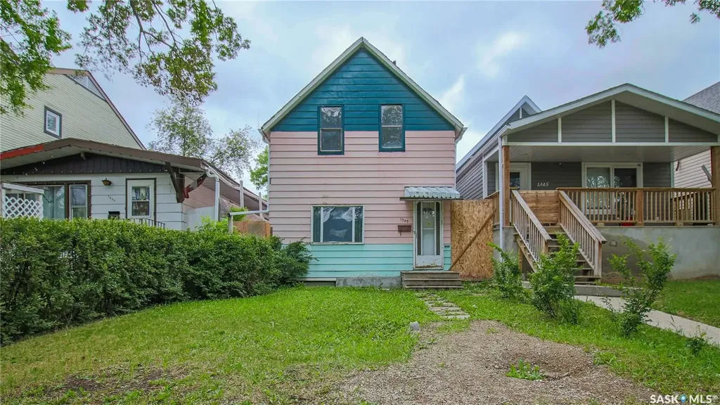 1343 Rae Street Regina SK S4T 2C4