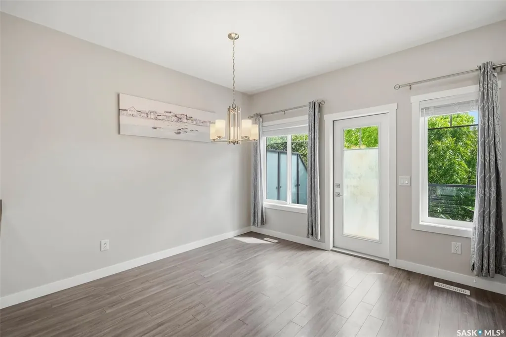 315 Dickson Crescent Saskatoon SK S7T 0T8