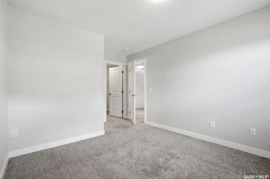 315 Dickson Crescent Saskatoon SK S7T 0T8