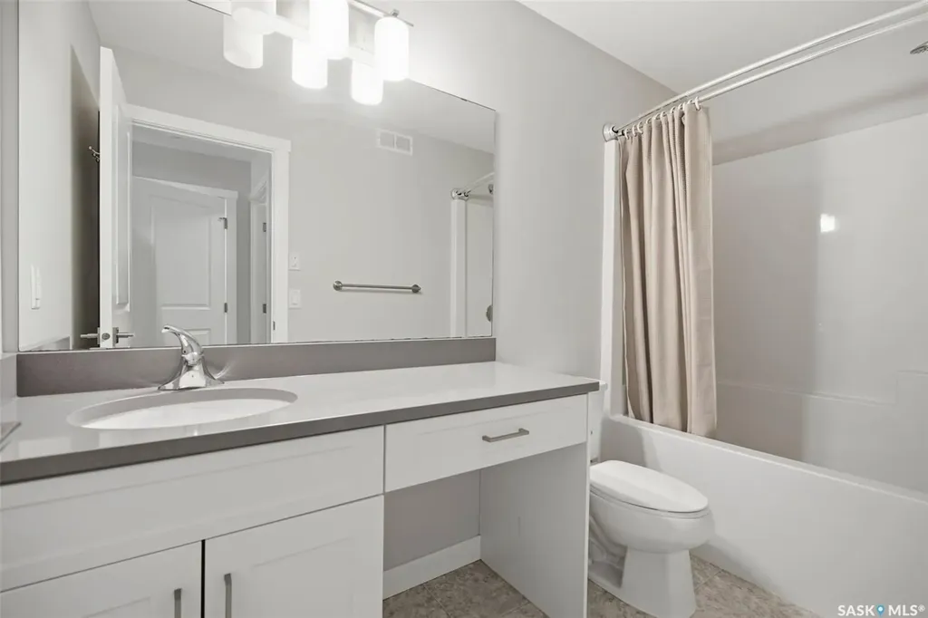 315 Dickson Crescent Saskatoon SK S7T 0T8