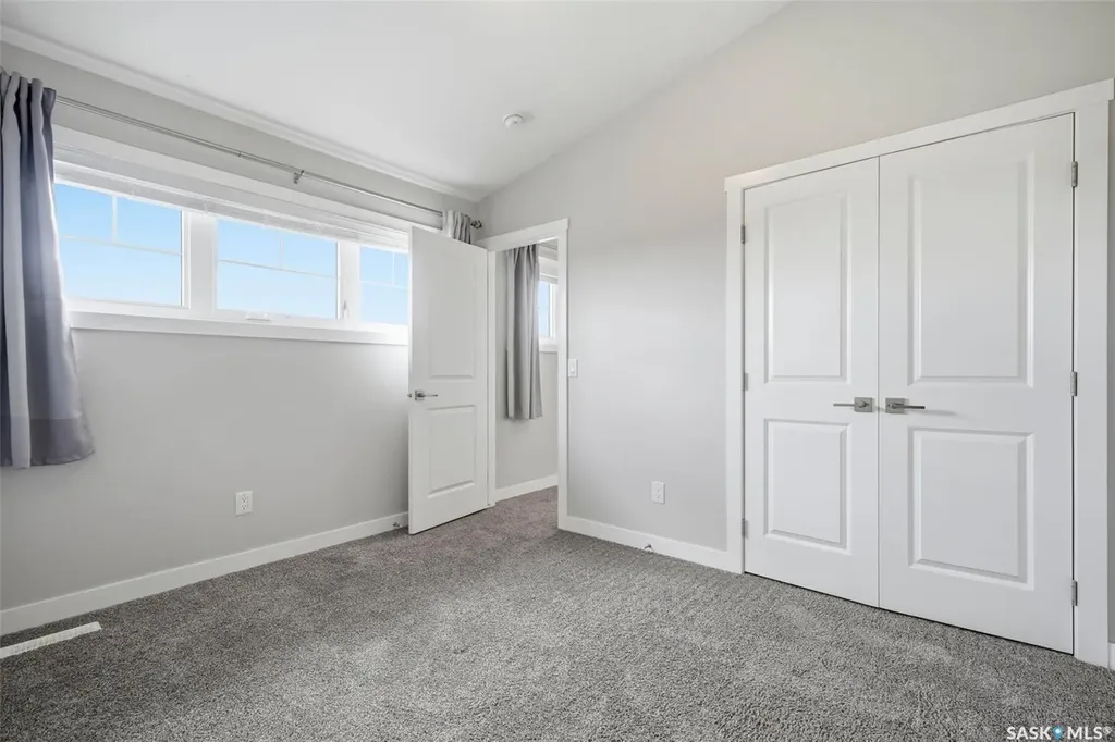 315 Dickson Crescent Saskatoon SK S7T 0T8