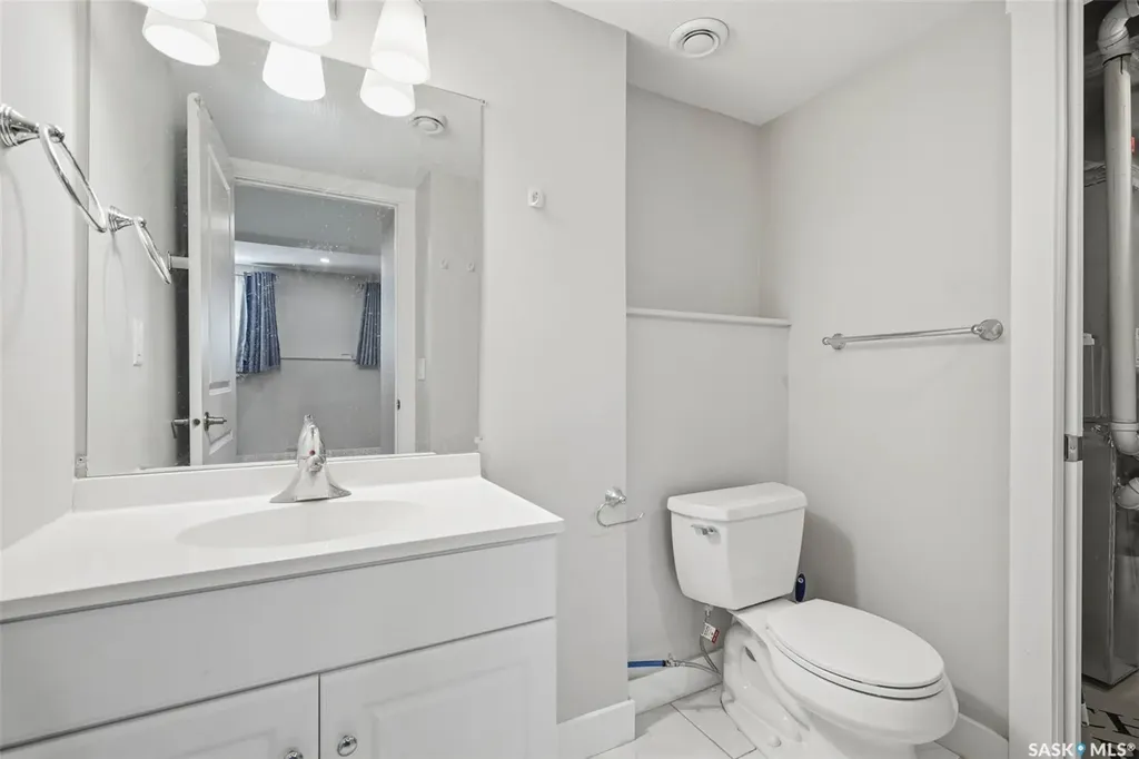 315 Dickson Crescent Saskatoon SK S7T 0T8