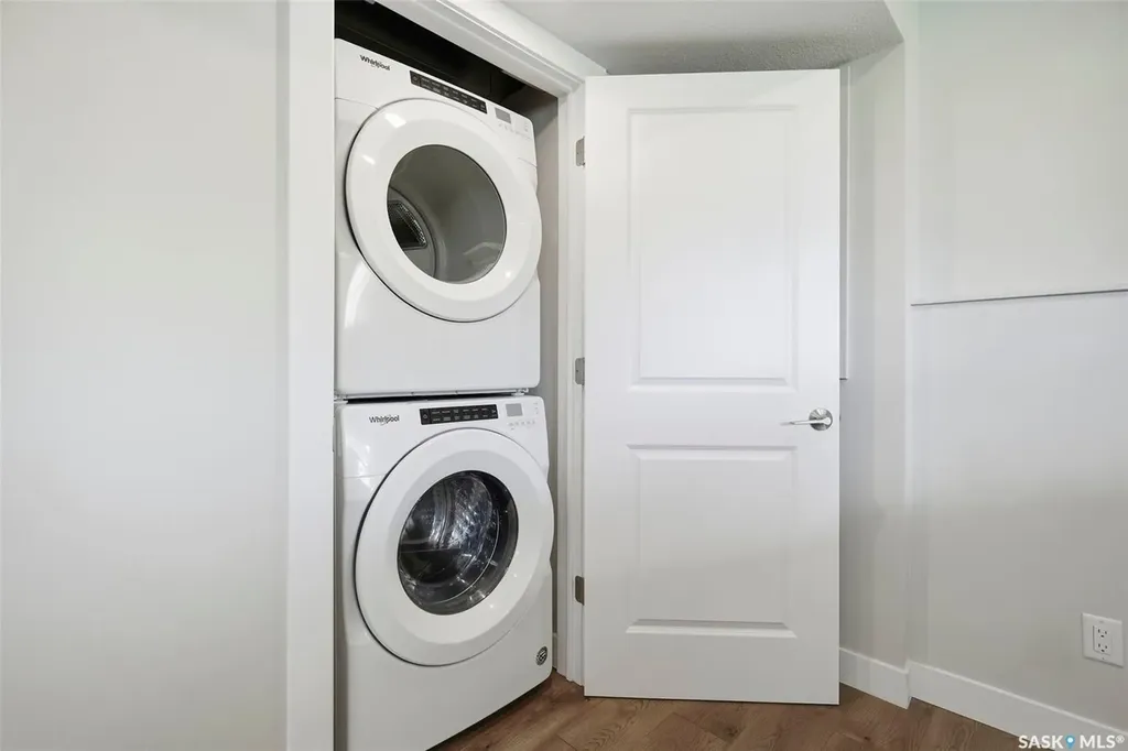 315 Dickson Crescent Saskatoon SK S7T 0T8