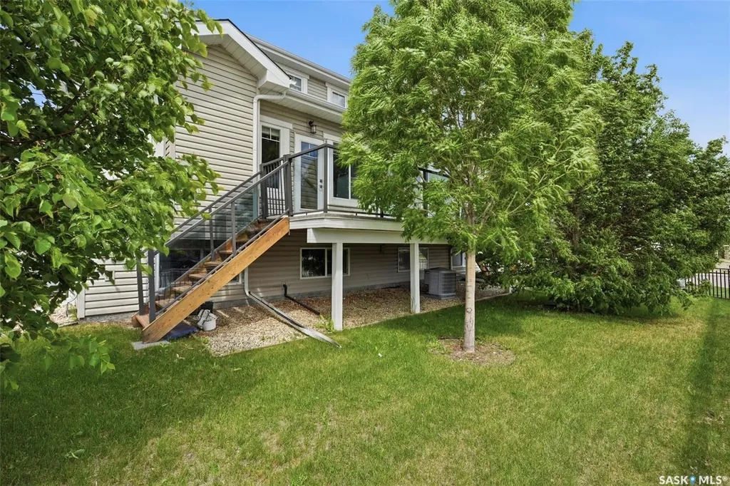 315 Dickson Crescent Saskatoon SK S7T 0T8
