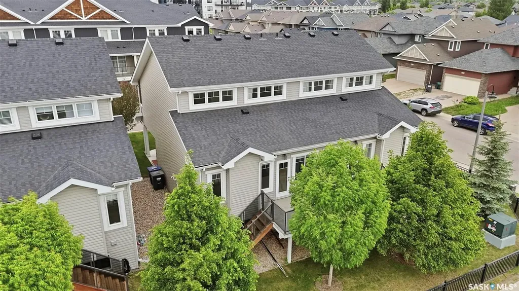 315 Dickson Crescent Saskatoon SK S7T 0T8
