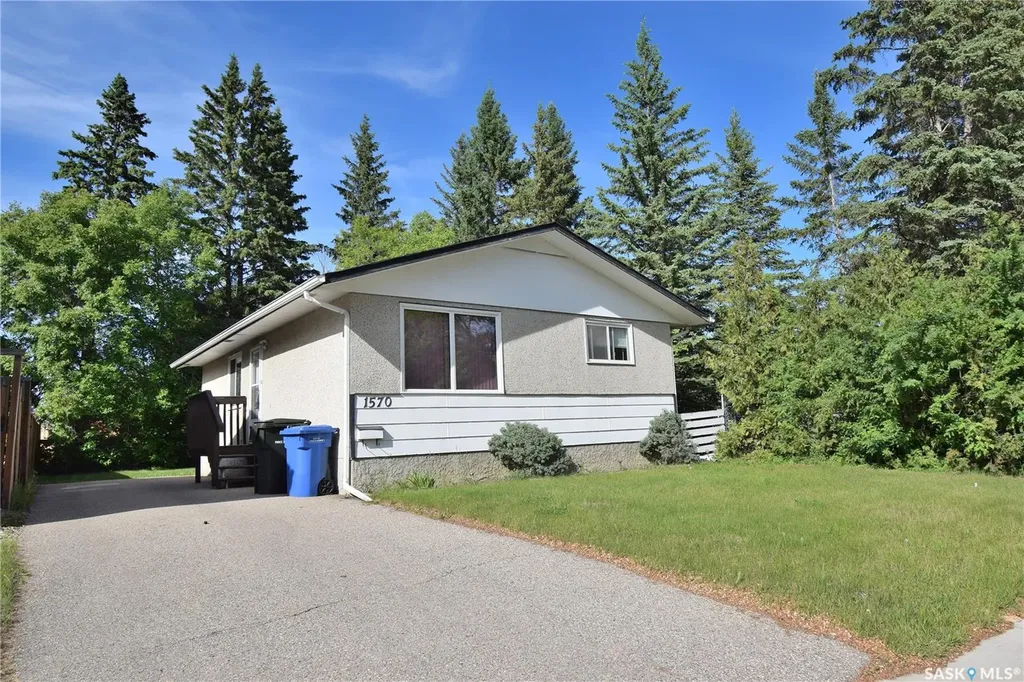 1570 4th Street E Prince Albert SK S6V 6K4