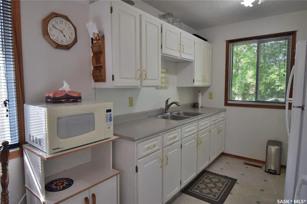 1570 4th Street E Prince Albert SK S6V 6K4