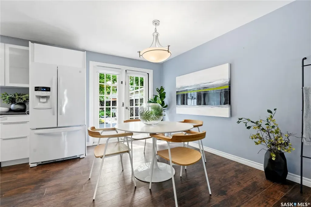 135 Penryn Crescent Saskatoon SK S7H 5G3