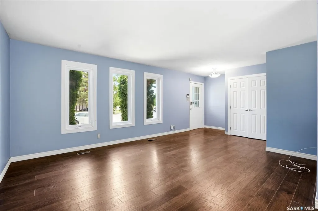 135 Penryn Crescent Saskatoon SK S7H 5G3