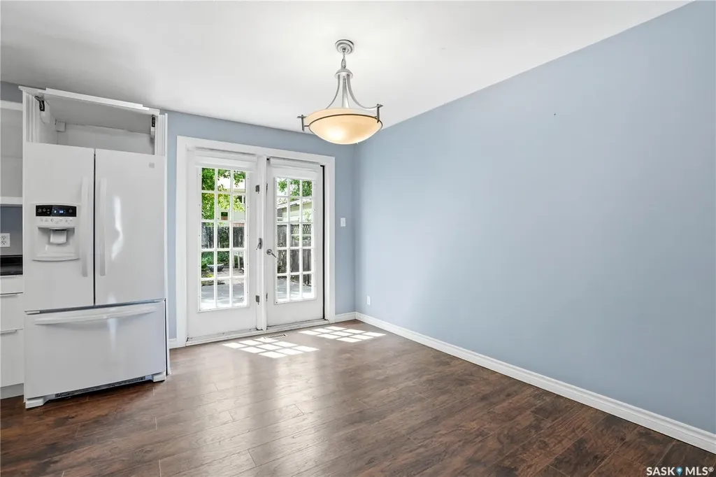 135 Penryn Crescent Saskatoon SK S7H 5G3