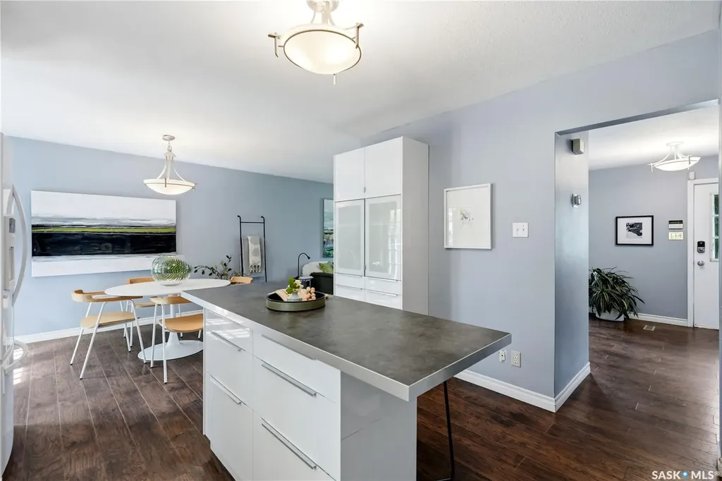 135 Penryn Crescent Saskatoon SK S7H 5G3