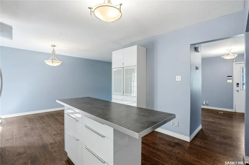 135 Penryn Crescent Saskatoon SK S7H 5G3