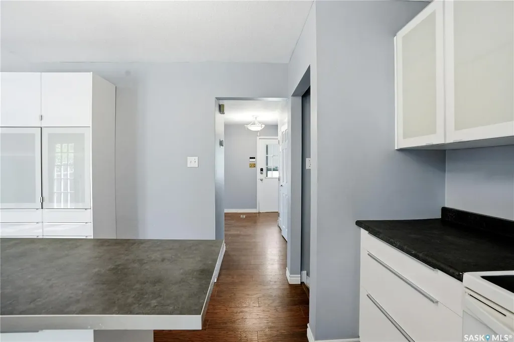 135 Penryn Crescent Saskatoon SK S7H 5G3