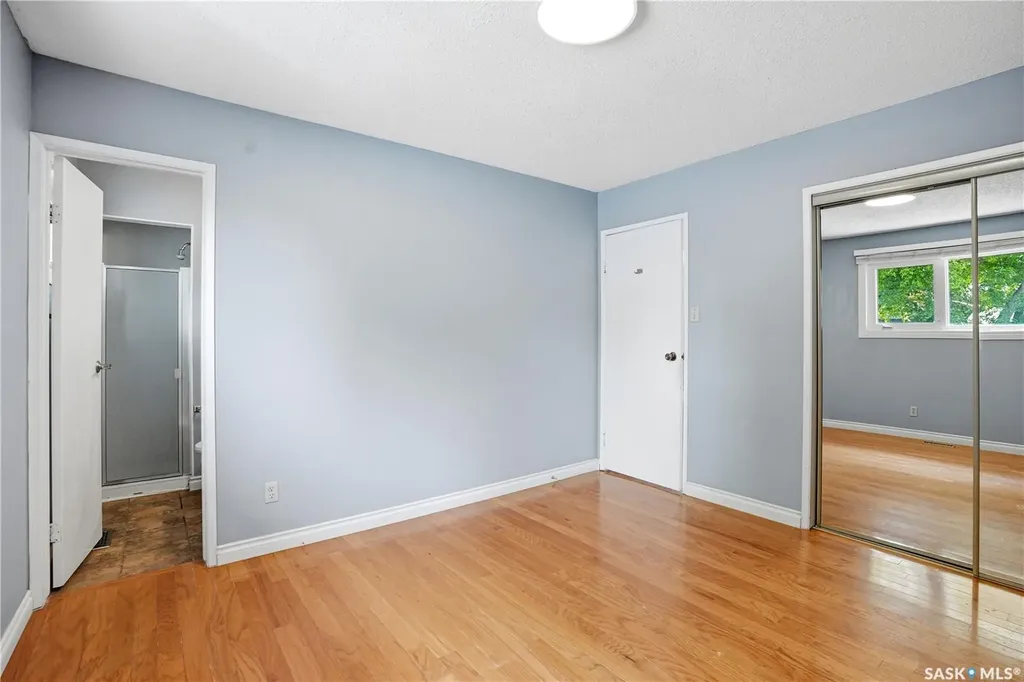 135 Penryn Crescent Saskatoon SK S7H 5G3