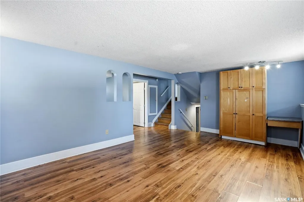 135 Penryn Crescent Saskatoon SK S7H 5G3