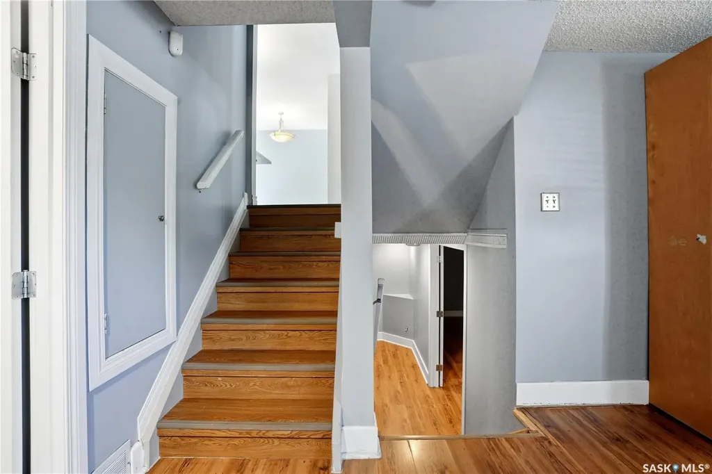 135 Penryn Crescent Saskatoon SK S7H 5G3