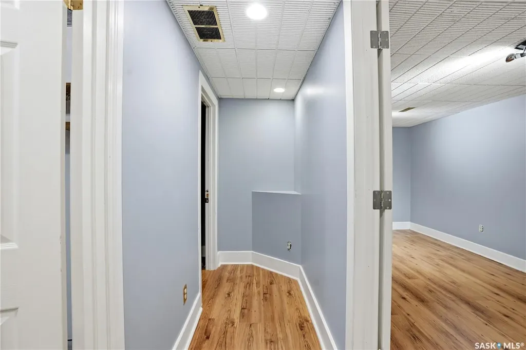 135 Penryn Crescent Saskatoon SK S7H 5G3