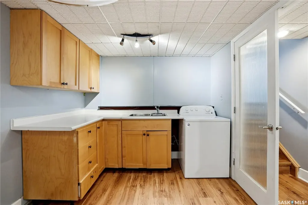 135 Penryn Crescent Saskatoon SK S7H 5G3