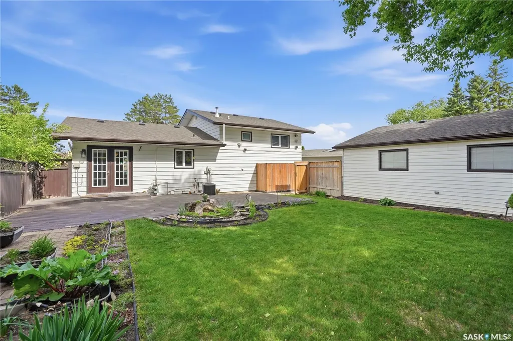 135 Penryn Crescent Saskatoon SK S7H 5G3
