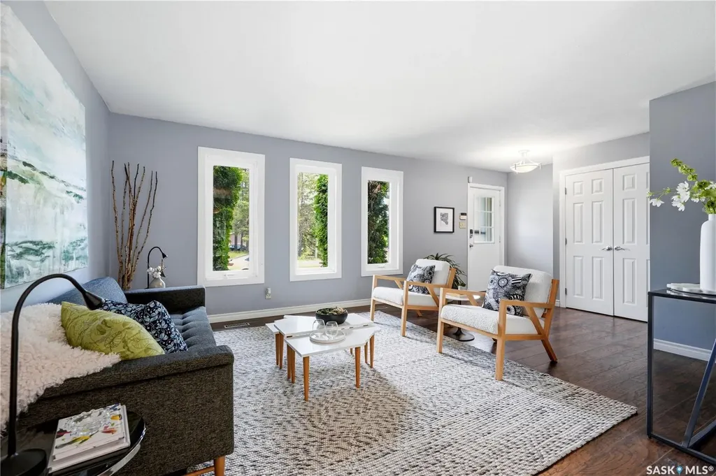 135 Penryn Crescent Saskatoon SK S7H 5G3