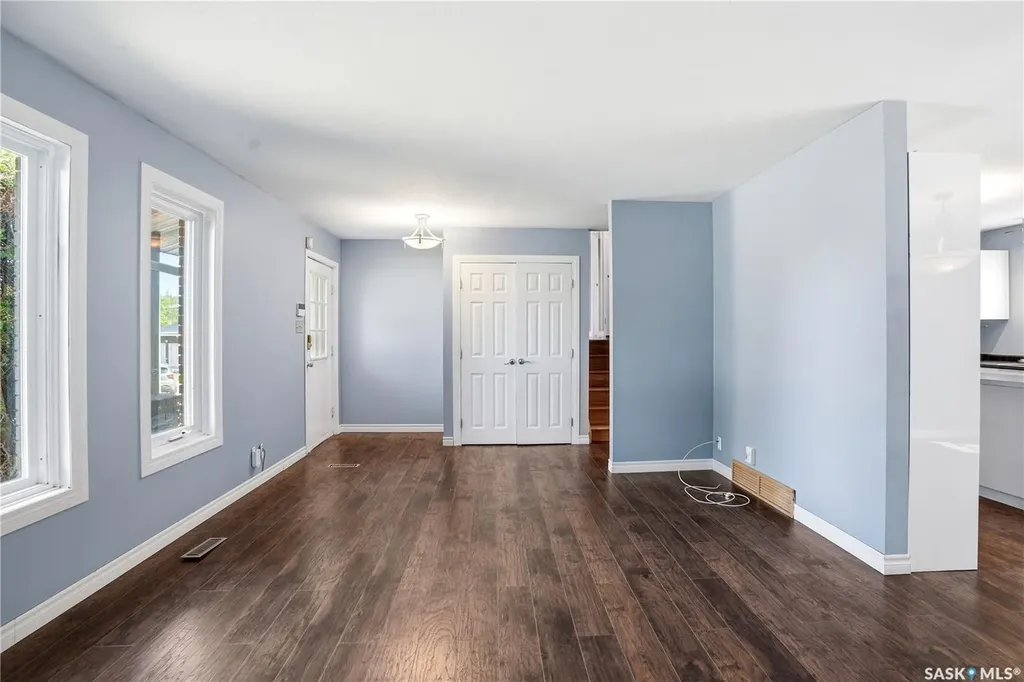 135 Penryn Crescent Saskatoon SK S7H 5G3